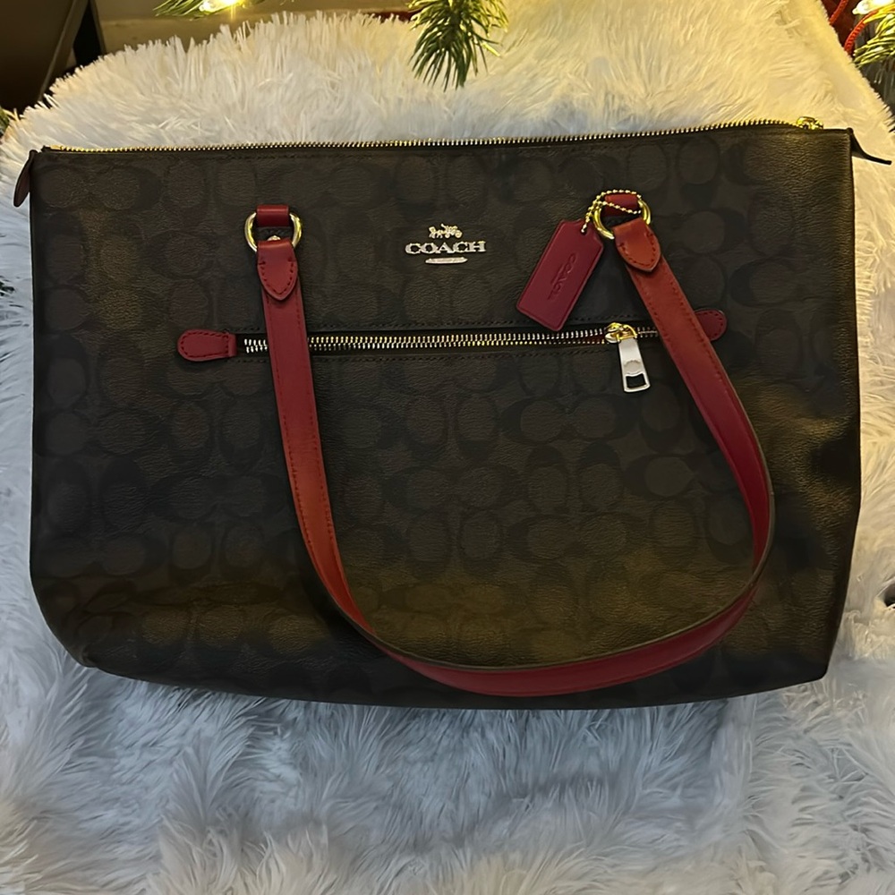 Signature Coach tote bag